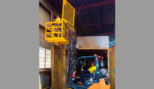 Hydraulic Cage Lift